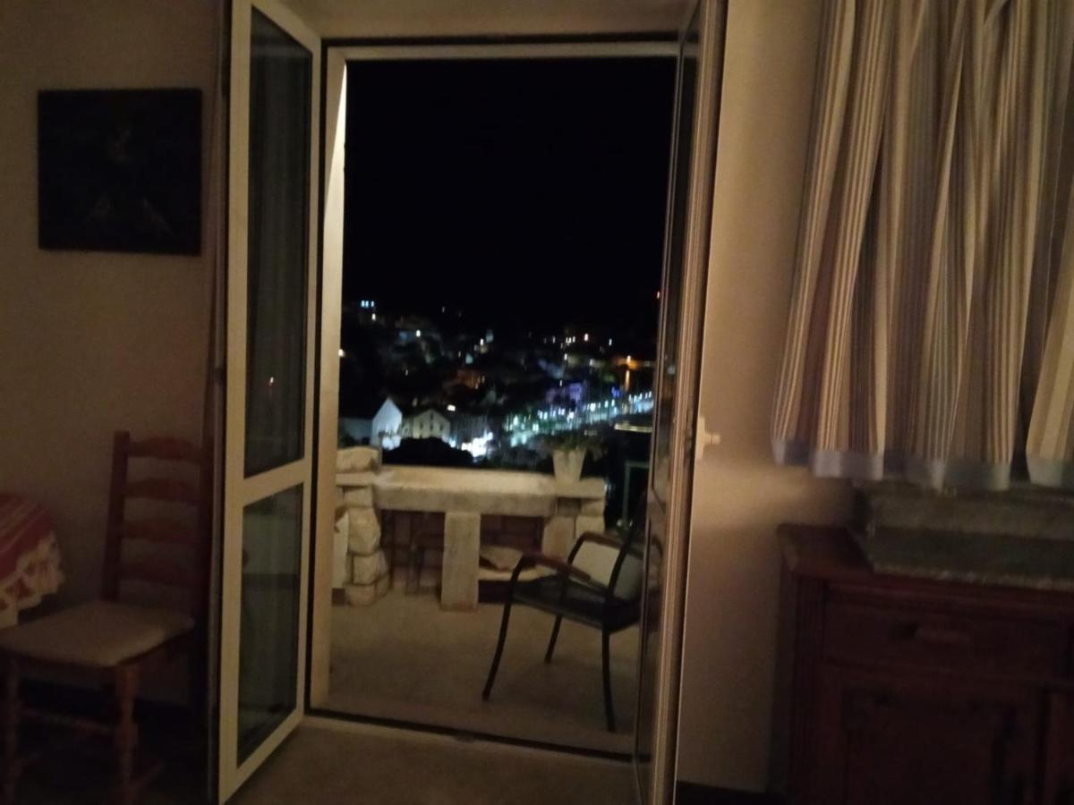 Apartments Bocin Rosso Hvar Town Extérieur photo