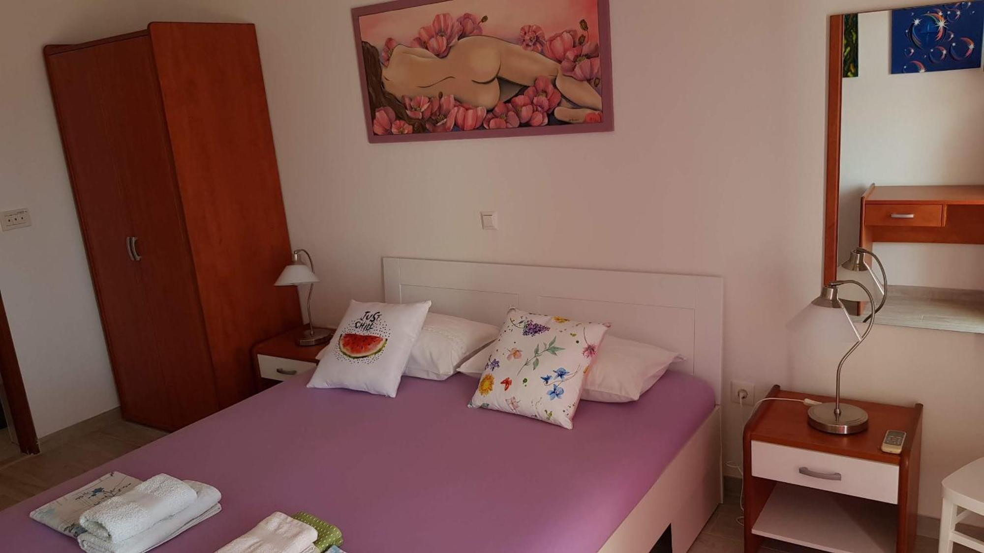 Apartments Bocin Rosso Hvar Town Extérieur photo