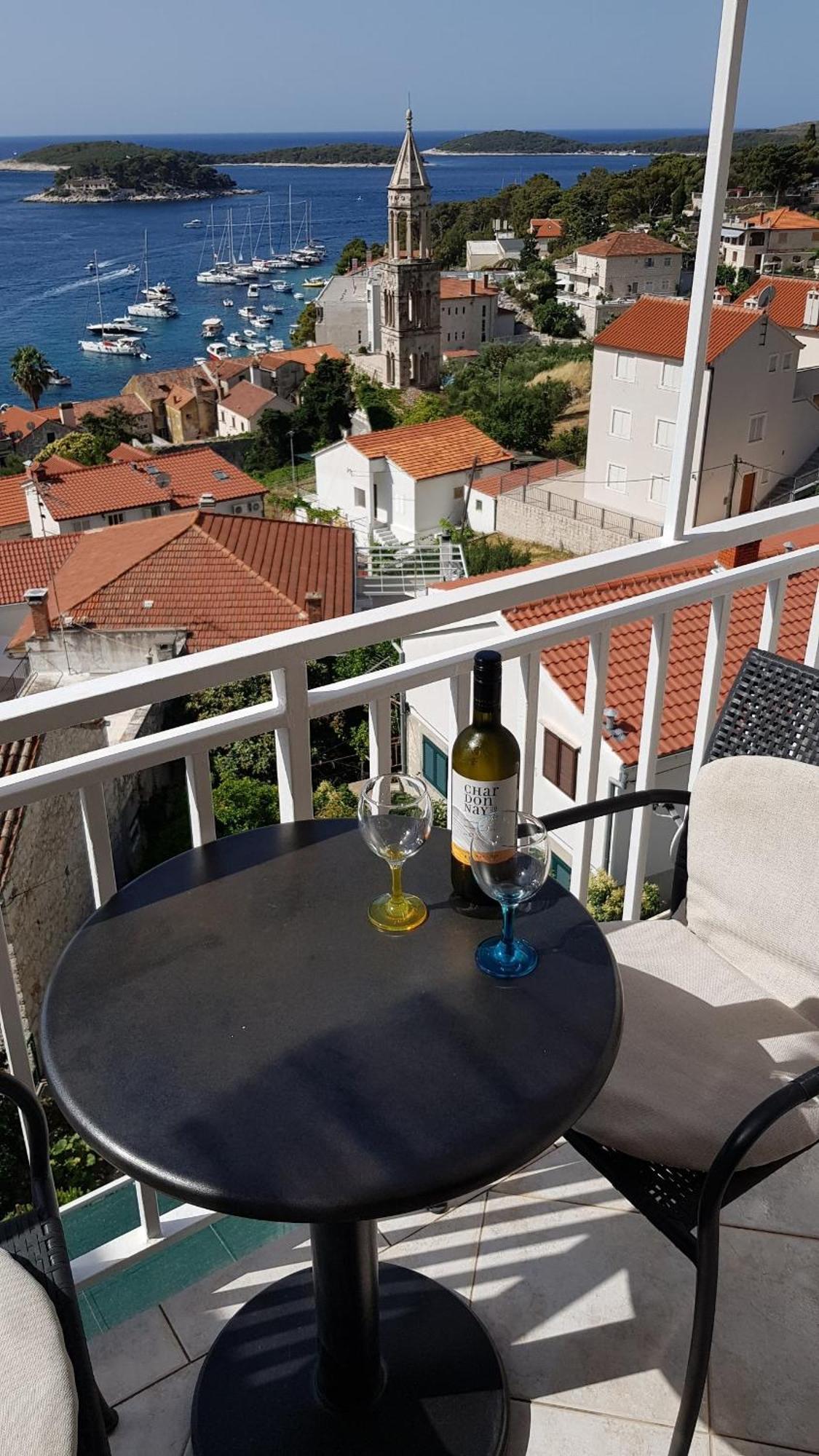Apartments Bocin Rosso Hvar Town Extérieur photo