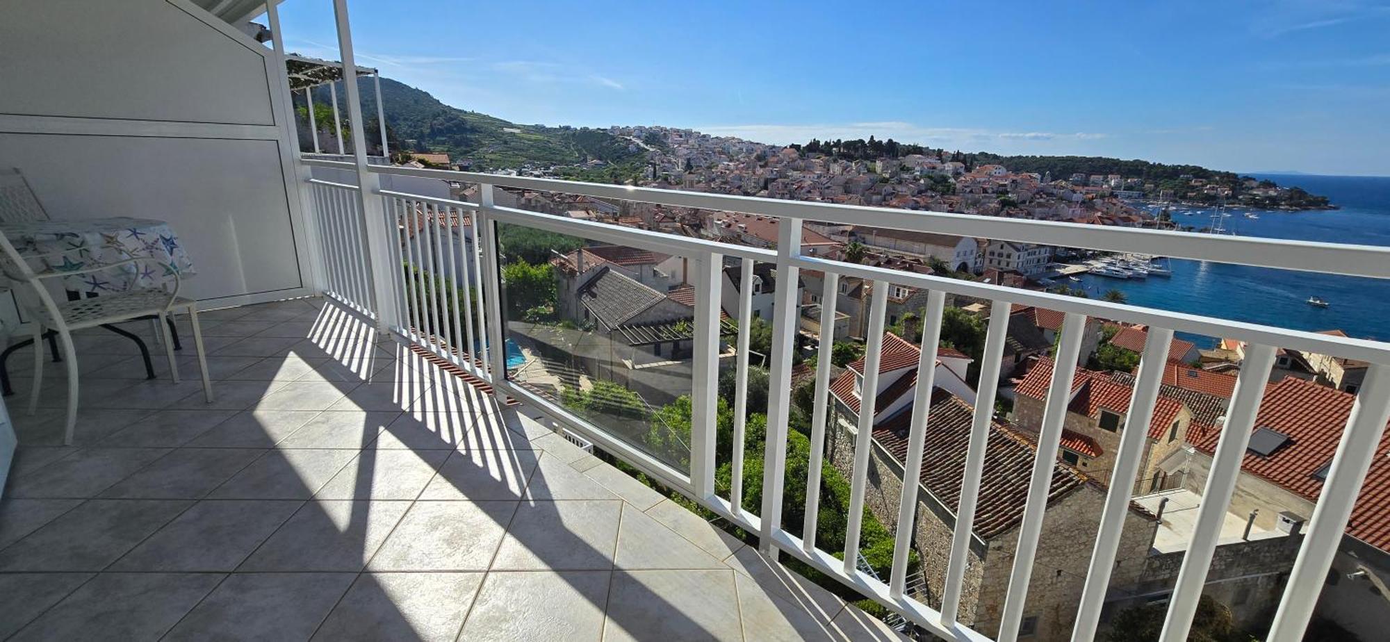 Apartments Bocin Rosso Hvar Town Extérieur photo