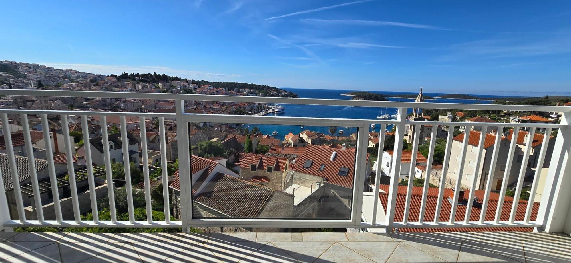 Apartments Bocin Rosso Hvar Town Extérieur photo