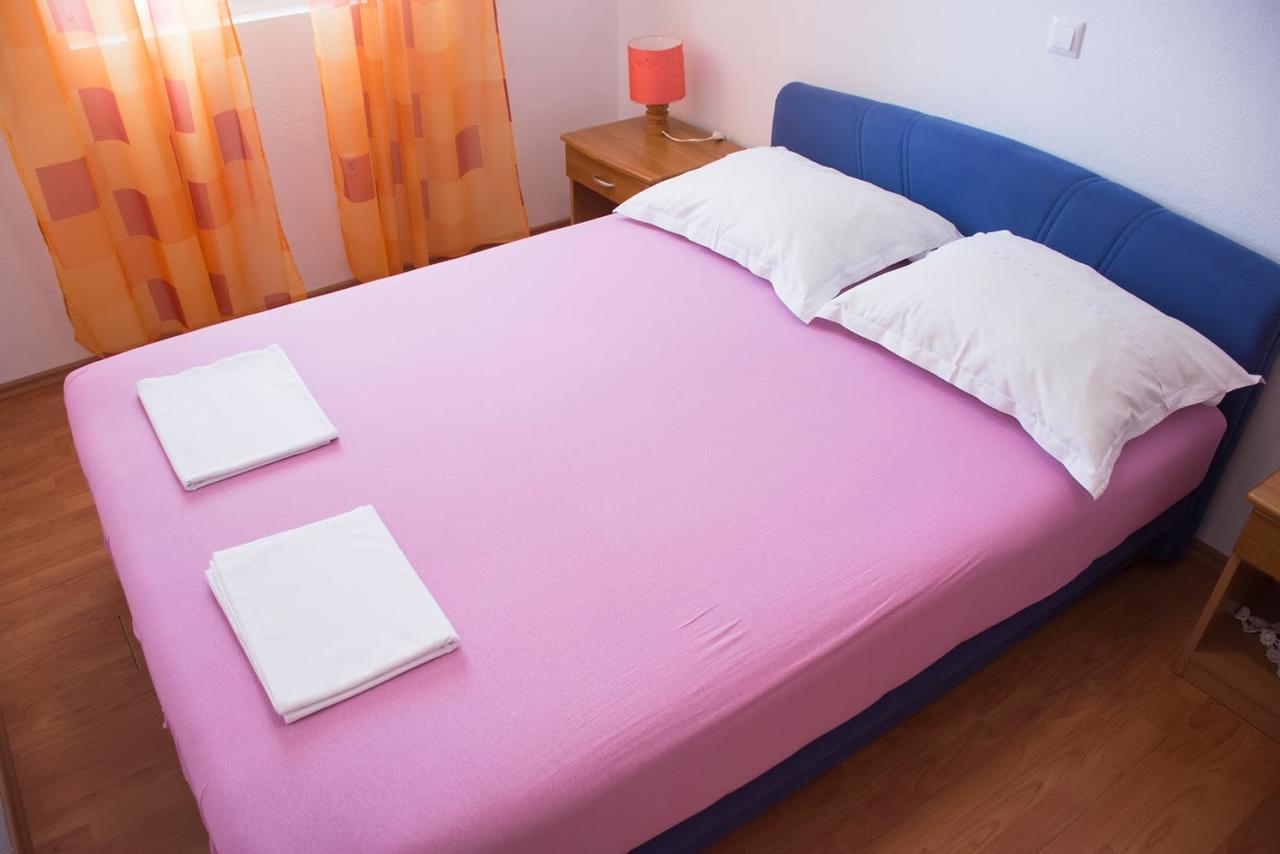 Apartments Bocin Rosso Hvar Town Extérieur photo